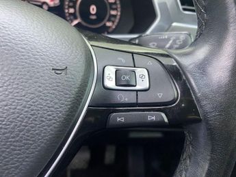 VOLKSWAGEN TIGUAN ALLSPACE 2.0 TDI SEL SUV 5dr Diesel DSG 4Motion Euro 6 (s/s) (150 ps)