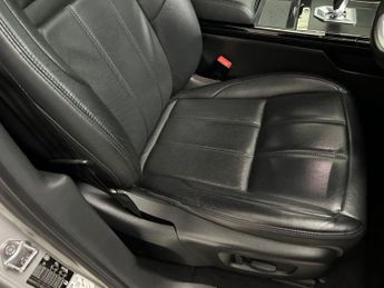 LAND ROVER RANGE ROVER EVOQUE 2.0 D150 R-Dynamic S SUV 5dr Diesel Auto 4WD Euro 6 (s/s) (150 p