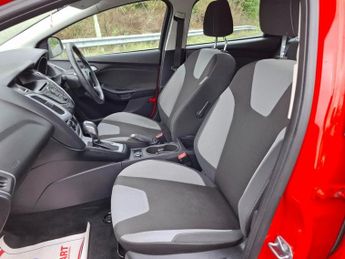 FORD FOCUS 1.6 Zetec Estate 5dr Petrol Powershift Euro 5 (125 ps)