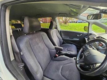 HONDA JAZZ 1.3h IMA HS Hatchback 5dr Petrol Hybrid CVT Euro 5 (102 ps)
