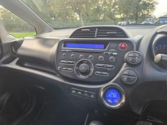 HONDA JAZZ 1.3h IMA HS Hatchback 5dr Petrol Hybrid CVT Euro 5 (102 ps)