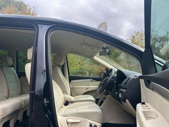 SEAT ALHAMBRA 2.0 TDI CR SE MPV 5dr Diesel DSG Euro 5 (s/s) (140 ps)