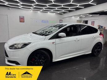 Ford Focus 2.0T EcoBoost ST-2 Hatchback 5dr Petrol Manual Euro 5 (s/s) (250