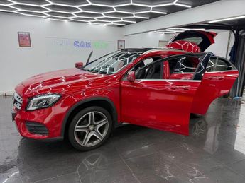 MERCEDES-BENZ GLA 2.1 GLA200d AMG Line (Premium Plus) SUV 5dr Diesel 7G-DCT 4MATIC