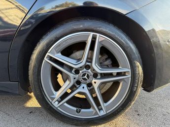 MERCEDES-BENZ A-CLASS 2.0 A220 AMG Line (Premium) Hatchback 5dr Petrol 7G-DCT Euro 6 (