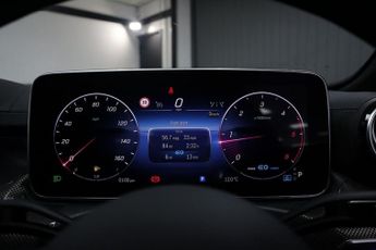 MERCEDES-BENZ C-CLASS 2.0 C220dh MHEV AMG Line (Premium) Saloon 4dr Diesel Hybrid G-Tr