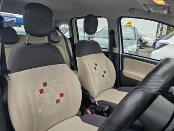 FIAT PANDA AUTOMATIC 0.9 TwinAir Easy Hatchback 5dr Petrol Dualogic Euro 6 