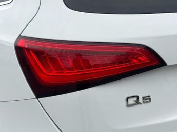 AUDI Q5 2.0 TDI S line Plus SUV 5dr Diesel S Tronic quattro Euro 6 (s/s)