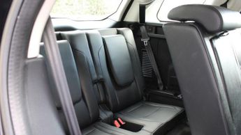 LAND ROVER DISCOVERY SPORT 2.0 D180 MHEV S SUV 5dr Diesel Auto 4WD Euro 6 (s/s) (180 ps)