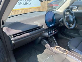 MINI ELECTRIC COOPER SE 54.2kWh Classic Hatchback 3dr Electric Auto (218 ps)