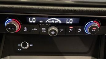 AUDI Q3 1.5 TFSI CoD 35 Technik SUV 5dr Petrol S Tronic Euro 6 (s/s) (15