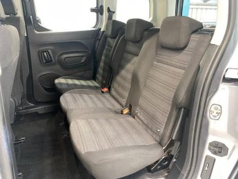 VAUXHALL COMBO LIFE 1.5 Turbo D BlueInjection Energy MPV 5dr Diesel Auto Euro 6 (s/s