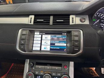 LAND ROVER RANGE ROVER EVOQUE 2.2 SD4 Dynamic SUV 5dr Diesel Auto 4WD Euro 5 (s/s) (190 ps)