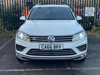 VOLKSWAGEN TOUAREG 3.0 TDI V6 BlueMotion Tech R-Line SUV 5dr Diesel Tiptronic 4WD E