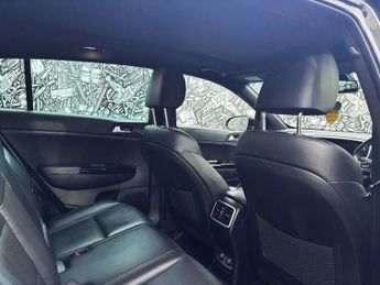 KIA SPORTAGE 1.6 CRDi MHEV GT-Line S SUV 5dr Diesel Hybrid DCT AWD Euro 6 (s/