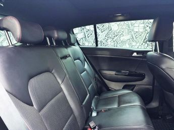 KIA SPORTAGE 1.6 CRDi MHEV GT-Line S SUV 5dr Diesel Hybrid DCT AWD Euro 6 (s/