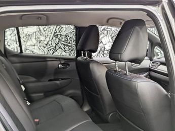 NISSAN LEAF 62kWh e+ N-Connecta Hatchback 5dr Electric Auto (217 ps)