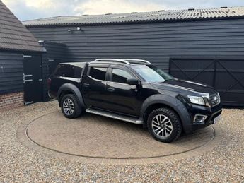 Nissan Navara 2.3 dCi Tekna Pickup Double Cab 4dr Diesel Auto 4WD Euro 5 (190 