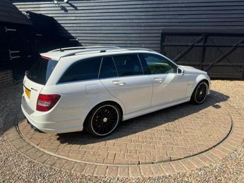 MERCEDES-BENZ C-CLASS 6.3 C63 V8 AMG Estate 5dr Petrol SpdS MCT Euro 5 (457 ps)