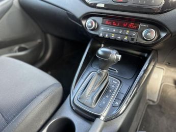 KIA CARENS 1.7 CRDi 2 MPV 5dr Diesel Auto Euro 5 (134 bhp)