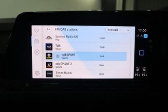 VOLKSWAGEN GOLF 2.0 TSI R Hatchback 5dr Petrol DSG 4Motion Euro 6 (s/s) (320 ps)