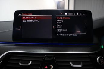 BMW 5 SERIES 2.0 520d MHT M Sport Touring 5dr Diesel Hybrid Steptronic Euro 6