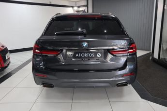 BMW 5 SERIES 2.0 520d MHT M Sport Touring 5dr Diesel Hybrid Steptronic Euro 6