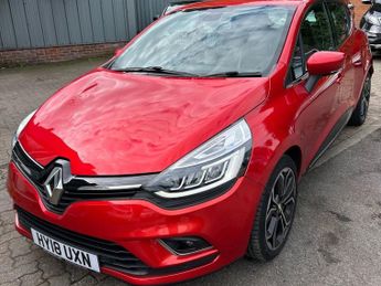 Renault Clio 0.9 TCe Signature Nav Hatchback 5dr Petrol Manual Euro 6 (s/s) (