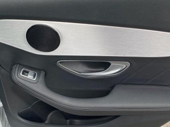 MERCEDES-BENZ C-CLASS 2.0 C220d AMG Line (Premium) Saloon 4dr Diesel G-Tronic+ Euro 6 