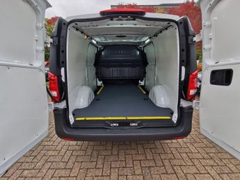 MERCEDES-BENZ EVITO 116 e 66kWh Progressive Panel Van 6dr Electric Auto FWD L2 (LWB)