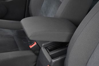 VOLKSWAGEN TIGUAN 2.0TDi TECH MATCH 4-MOTION DSG AUTO 138 BHP