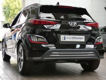 HYUNDAI KONA 64kWh Premium SUV 5dr Electric Auto (10.5kW Charger) (204 ps)