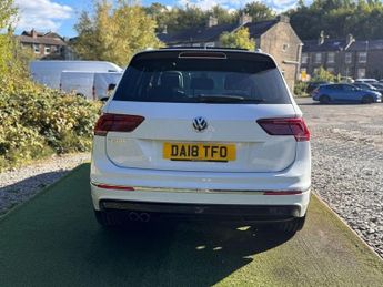 VOLKSWAGEN TIGUAN 2.0 TDI R-Line SUV 5dr Diesel DSG Euro 6 (s/s) (150 ps)