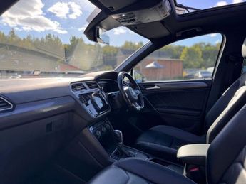 VOLKSWAGEN TIGUAN 2.0 TDI R-Line SUV 5dr Diesel DSG Euro 6 (s/s) (150 ps)