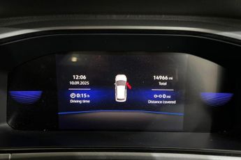 VOLKSWAGEN T-ROC 1.5 TSI Life SUV 5dr Petrol DSG Euro 6 (s/s) (150 ps) Front  / R