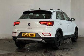 VOLKSWAGEN T-ROC 1.5 TSI Life SUV 5dr Petrol DSG Euro 6 (s/s) (150 ps) Front  / R