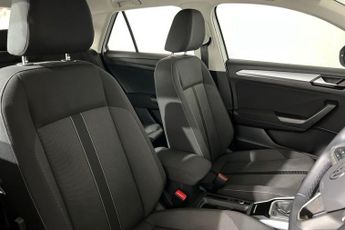 VOLKSWAGEN T-ROC 1.5 TSI Life SUV 5dr Petrol DSG Euro 6 (s/s) (150 ps)
