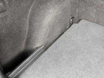 VOLKSWAGEN GOLF 2.0 TSI R Hatchback 5dr Petrol DSG 4Motion Euro 6 (s/s) (300 ps)