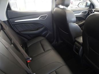 MG MG ZS 44.5kWh Exclusive SUV 5dr Electric Auto (143 ps)