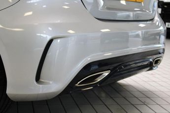 MERCEDES-BENZ A-CLASS 2.1 A200d AMG Line Hatchback 5dr Diesel 7G-DCT Euro 6 (s/s) (136