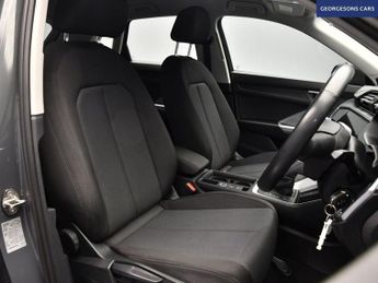 AUDI Q3 1.5 TFSI CoD 35 Technik SUV 5dr Petrol S Tronic Euro 6 (s/s) (15