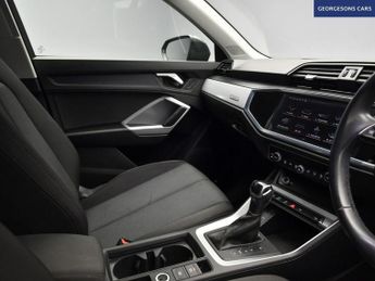 AUDI Q3 1.5 TFSI CoD 35 Technik SUV 5dr Petrol S Tronic Euro 6 (s/s) (15