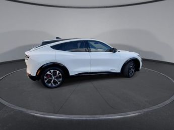 FORD MUSTANG MACH-E Standard Range 70kWh SUV 5dr Electric Automatic AWD (269 ps)