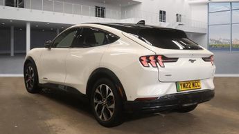 FORD MUSTANG MACH-E Standard Range 70kWh SUV 5dr Electric Automatic AWD (269 ps)