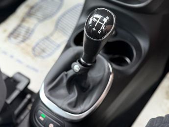 FIAT 500L 1.3 MultiJet Trekking MPV 5dr Diesel Dualogic Euro 5 (s/s) (85 b