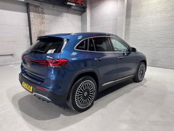MERCEDES-BENZ EQA EQA 250 66.5kWh AMG Line (Premium Plus) SUV 5dr Electric Auto (1