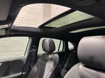 MERCEDES-BENZ EQA EQA 250 66.5kWh AMG Line (Premium Plus) SUV 5dr Electric Auto (1