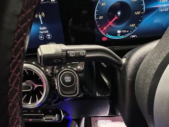 MERCEDES-BENZ EQA EQA 250 66.5kWh AMG Line (Premium Plus) SUV 5dr Electric Auto (1