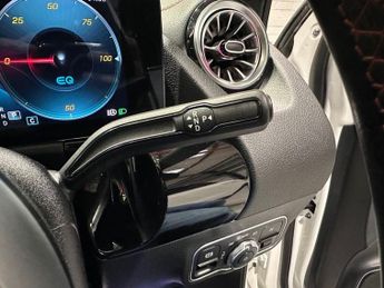 MERCEDES-BENZ EQA EQA 250 66.5kWh AMG Line (Premium Plus) SUV 5dr Electric Auto (1