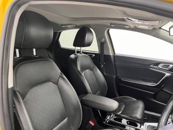 KIA XCEED 1.6 GDi 8.9kWh First Edition SUV 5dr Petrol Plug-in Hybrid DCT E